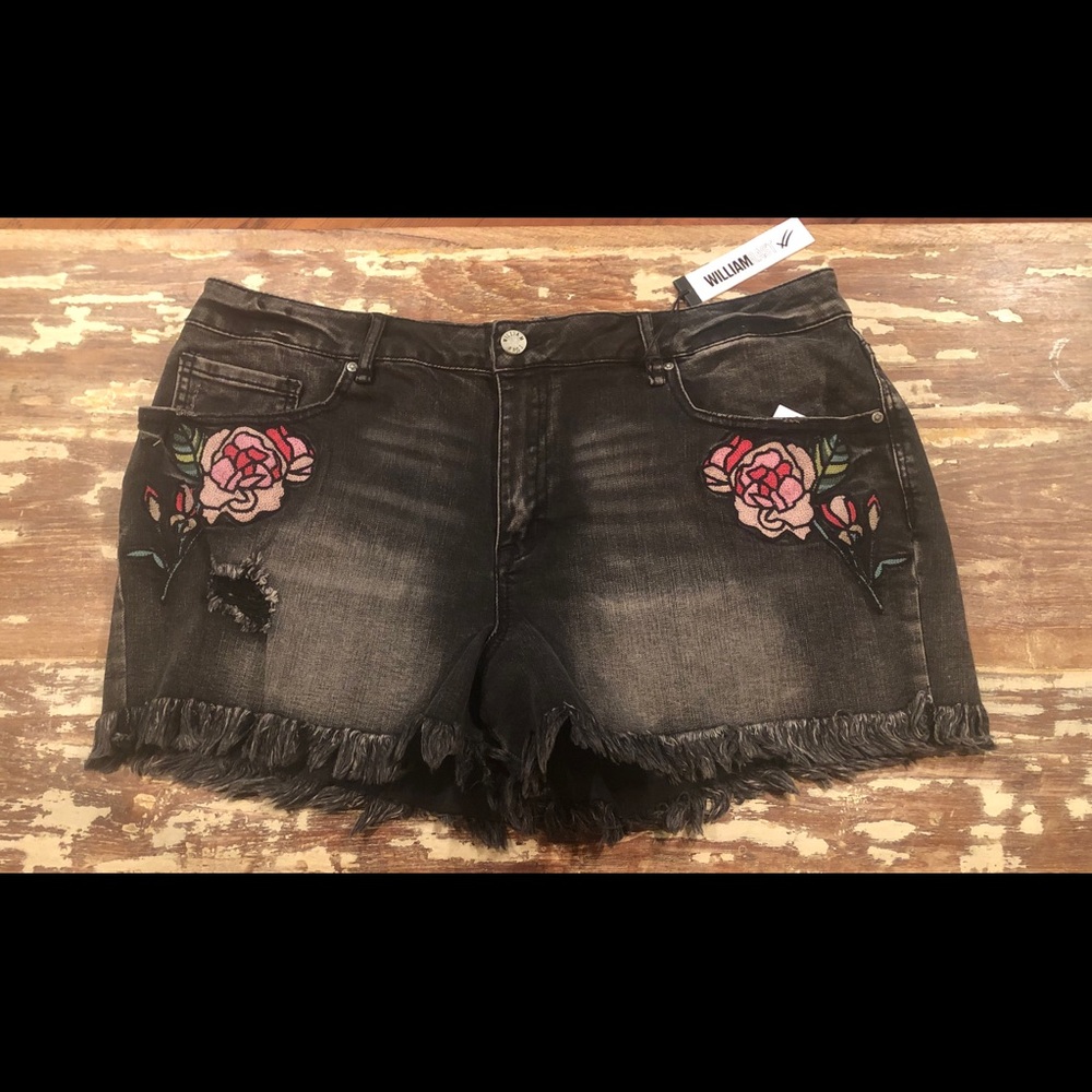 William Rast Black Denim Embroidered Shorts Size 6 - Picture 4 of 7